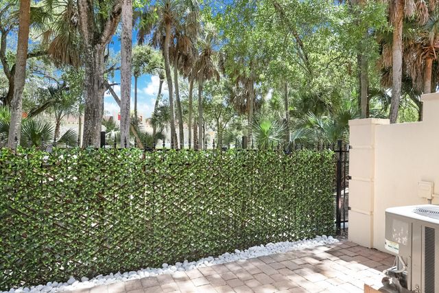 8332 Cocoplum Sound Lane, West Palm Beach, FL 33411