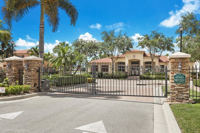 8332 Cocoplum Sound Lane, West Palm Beach, FL 33411