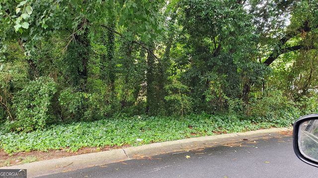 701 Springhollow Lane SW, Marietta, GA 30008