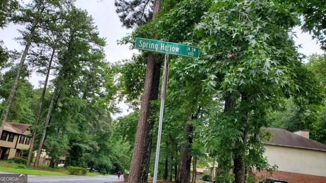 701 Springhollow Lane SW, Marietta, GA 30008