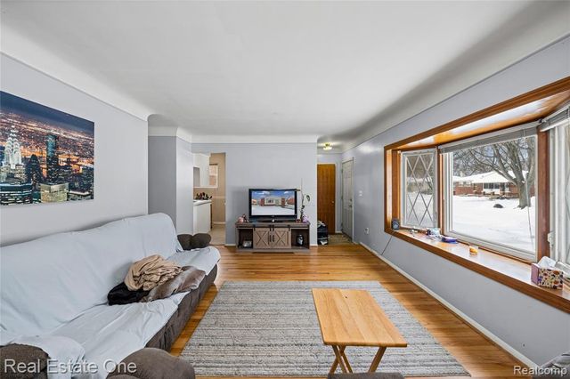 22720 Furton Street, Saint Clair Shores, MI 48082