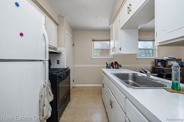 22720 Furton Street, Saint Clair Shores, MI 48082