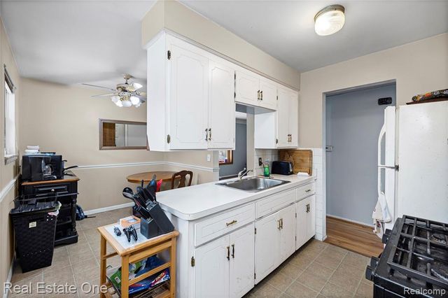 22720 Furton Street, Saint Clair Shores, MI 48082