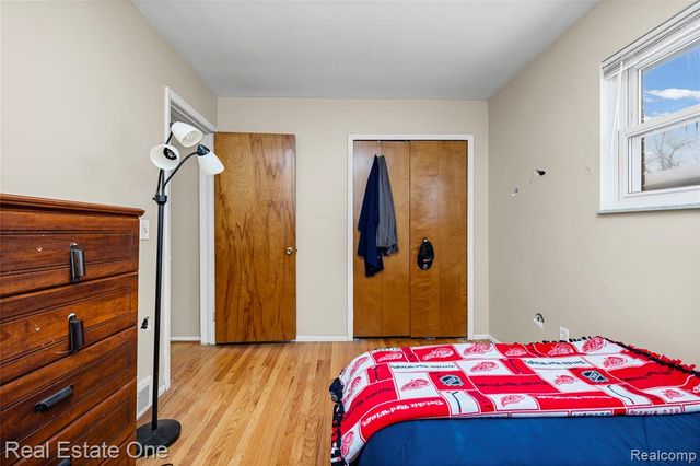 22720 Furton Street, Saint Clair Shores, MI 48082