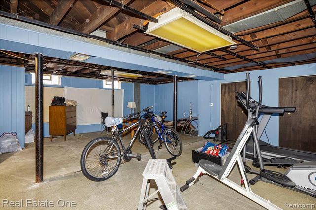 22720 Furton Street, Saint Clair Shores, MI 48082