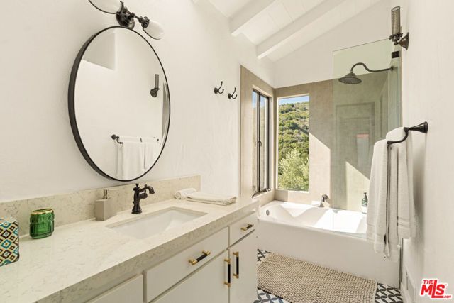 20755 Seaboard Road, Malibu, CA 90265