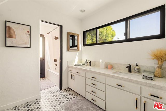 20755 Seaboard Road, Malibu, CA 90265