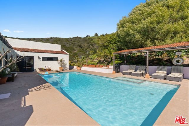 20755 Seaboard Road, Malibu, CA 90265