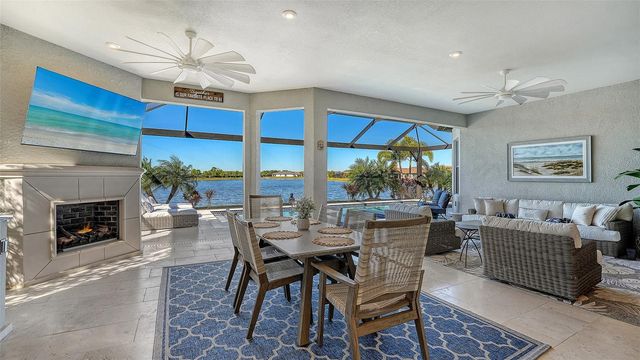 10529 WICKER PARK PLACE, Palmetto, FL 34221