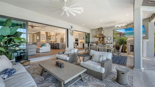 10529 WICKER PARK PLACE, Palmetto, FL 34221