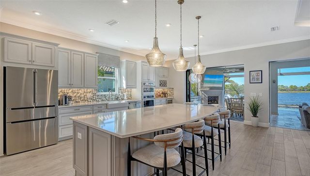 10529 WICKER PARK PLACE, Palmetto, FL 34221