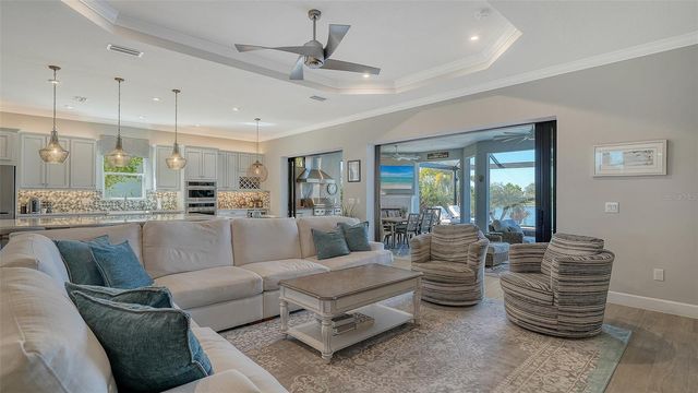 10529 WICKER PARK PLACE, Palmetto, FL 34221