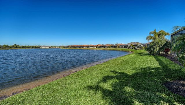 10529 WICKER PARK PLACE, Palmetto, FL 34221