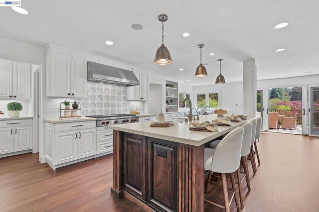 252 Livorna Heights Road, Alamo, CA 94507