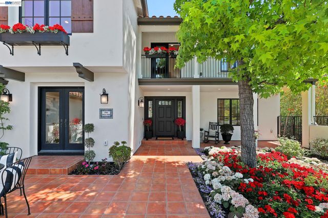 252 Livorna Heights Road, Alamo, CA 94507