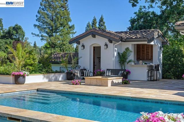 252 Livorna Heights Road, Alamo, CA 94507