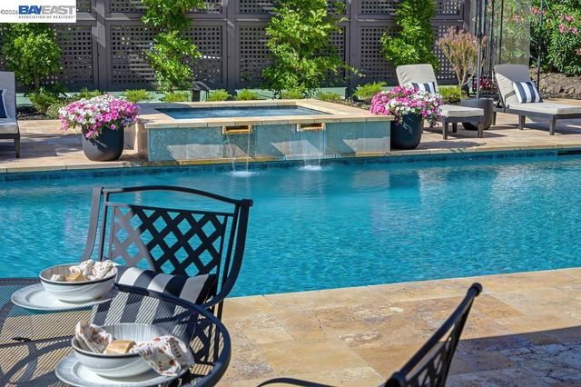 252 Livorna Heights Road, Alamo, CA 94507
