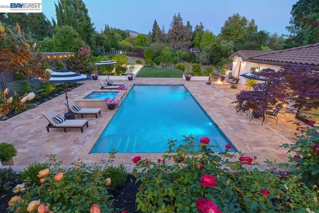 252 Livorna Heights Road, Alamo, CA 94507