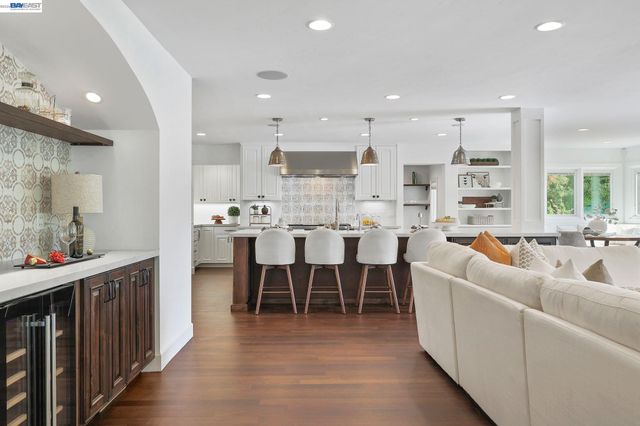 252 Livorna Heights Road, Alamo, CA 94507