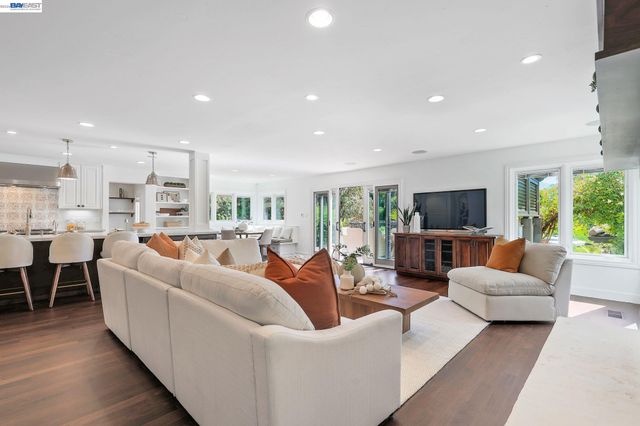 252 Livorna Heights Road, Alamo, CA 94507