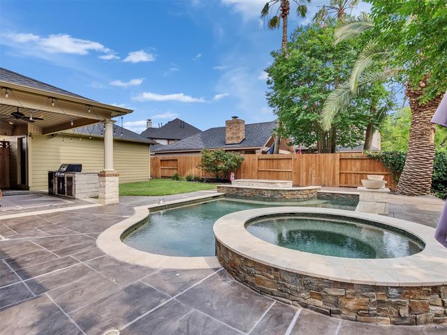 16019 Ormonde Crossing Drive, Cypress, TX 77429