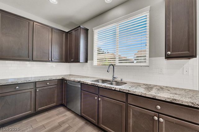 10521 Sparks Summit Lane, Las Vegas, NV 89166