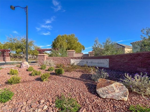 10521 Sparks Summit Lane, Las Vegas, NV 89166