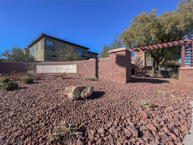 10521 Sparks Summit Lane, Las Vegas, NV 89166