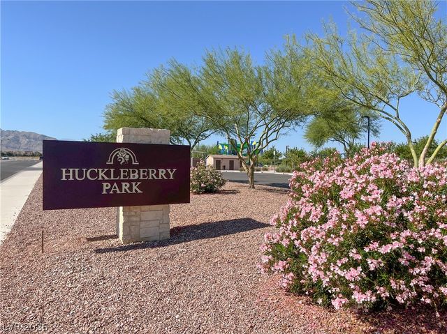 10521 Sparks Summit Lane, Las Vegas, NV 89166