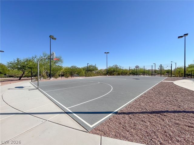 10521 Sparks Summit Lane, Las Vegas, NV 89166