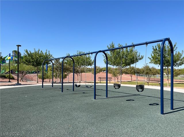 10521 Sparks Summit Lane, Las Vegas, NV 89166