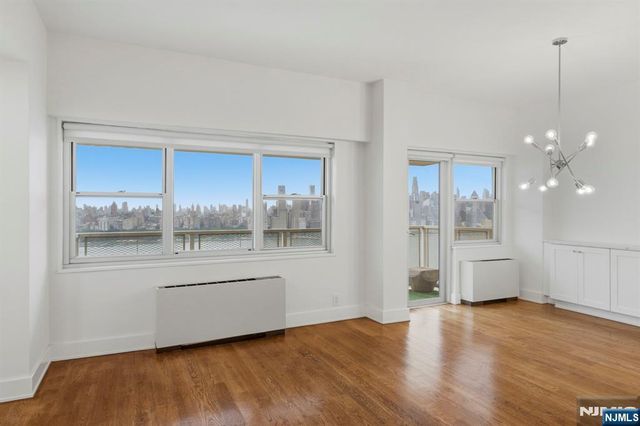 6600 Boulevard East 23D, West New York, NJ 07093