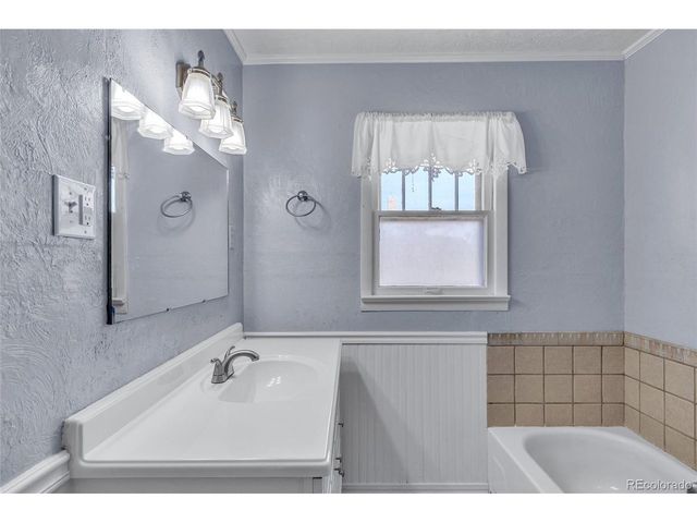 419 Pueblo Ave, Simla, CO 80835