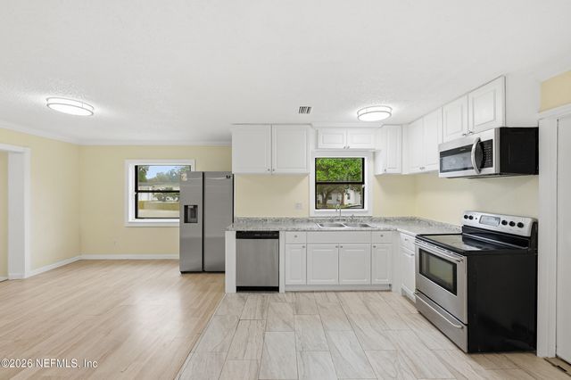 6752 ECTOR Place, Jacksonville, FL 32211