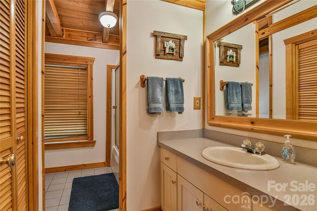 27 Winn Drive, Leicester, NC 28748
