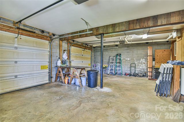27 Winn Drive, Leicester, NC 28748