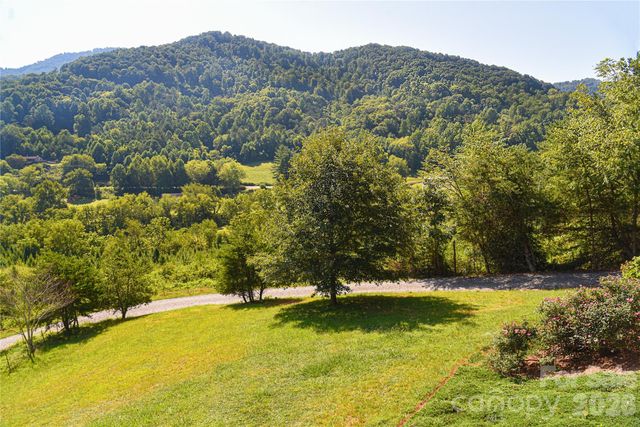 27 Winn Drive, Leicester, NC 28748