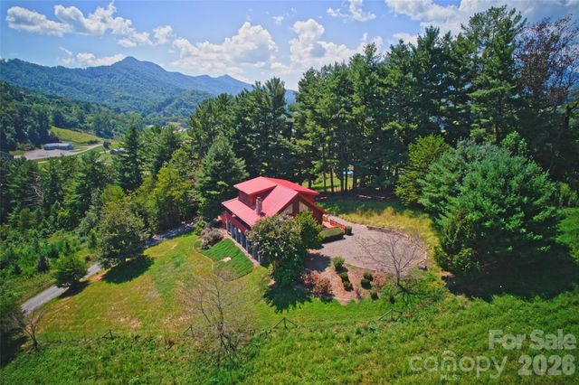 27 Winn Drive, Leicester, NC 28748
