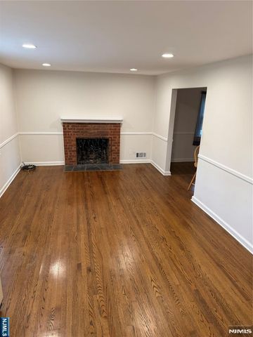 225 Hillside Avenue, Allendale, NJ 07401