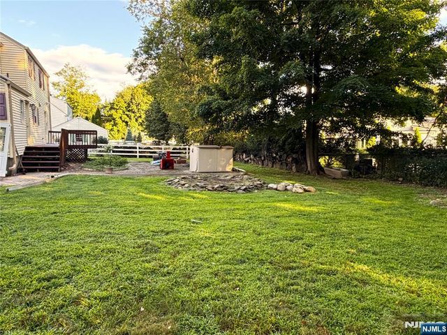 225 Hillside Avenue, Allendale, NJ 07401