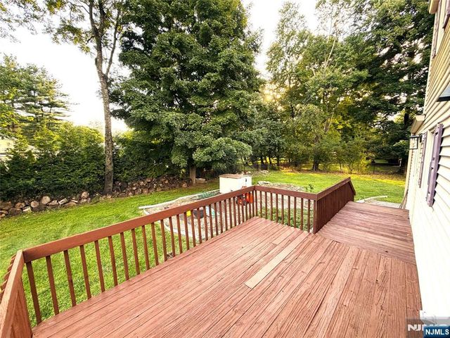 225 Hillside Avenue, Allendale, NJ 07401