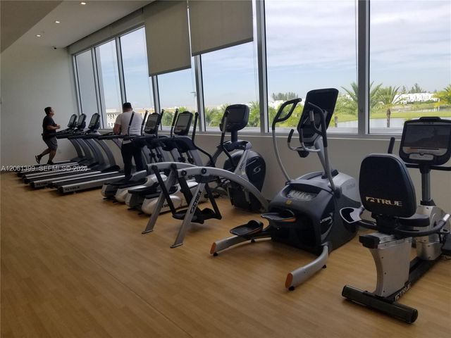 10220 NW 63rd Ter 111, Doral, FL 33178
