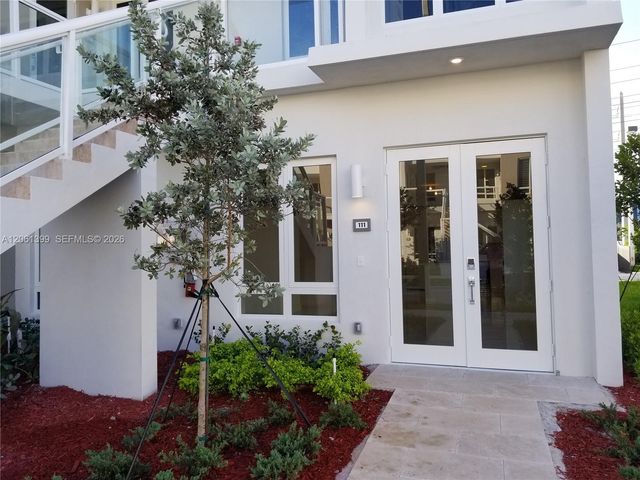 10220 NW 63rd Ter 111, Doral, FL 33178