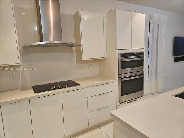 10220 NW 63rd Ter 111, Doral, FL 33178