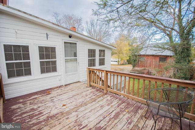 529 S GEORGE ST, Charles Town, WV 25414