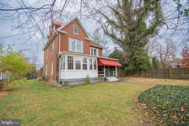 529 S GEORGE ST, Charles Town, WV 25414