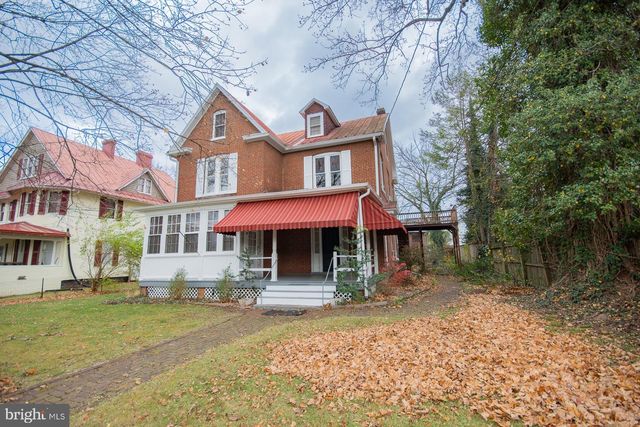 529 S GEORGE ST, Charles Town, WV 25414