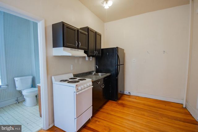 529 S GEORGE ST, Charles Town, WV 25414