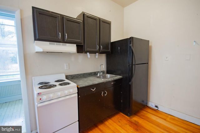 529 S GEORGE ST, Charles Town, WV 25414