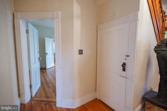 529 S GEORGE ST, Charles Town, WV 25414